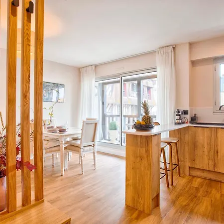 Appartement Le Morny Palace - 2p - Place Morny - *
